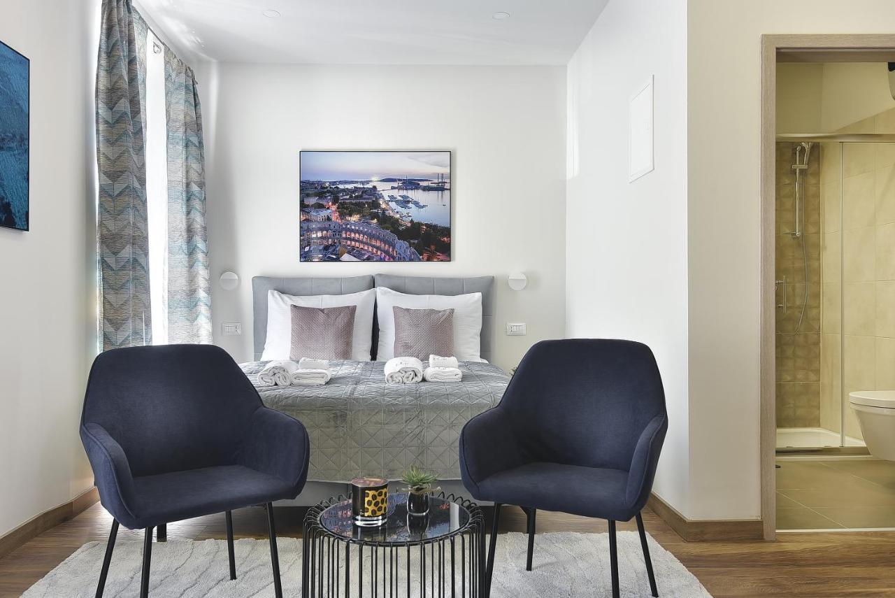 D&A Central Luxury Apartments With Free Parking Пула Екстериор снимка