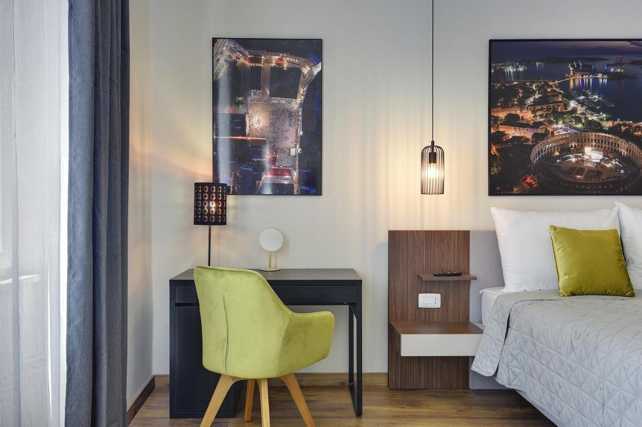 D&A Central Luxury Apartments With Free Parking Пула Екстериор снимка