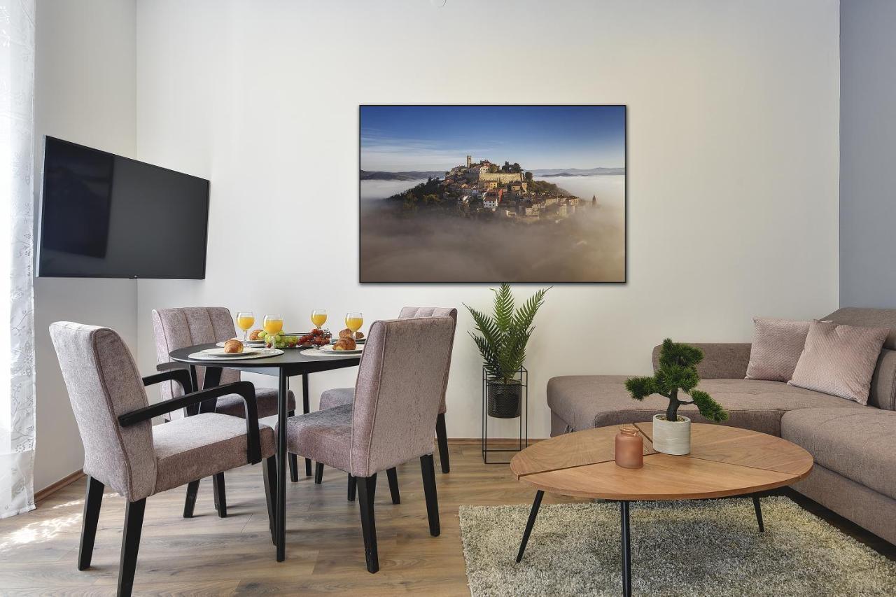 D&A Central Luxury Apartments With Free Parking Пула Екстериор снимка