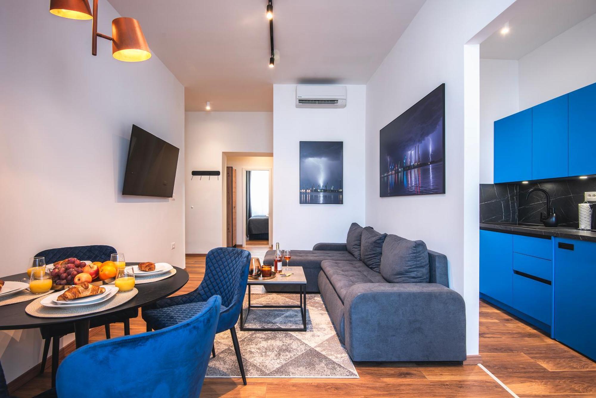 D&A Central Luxury Apartments With Free Parking Пула Екстериор снимка